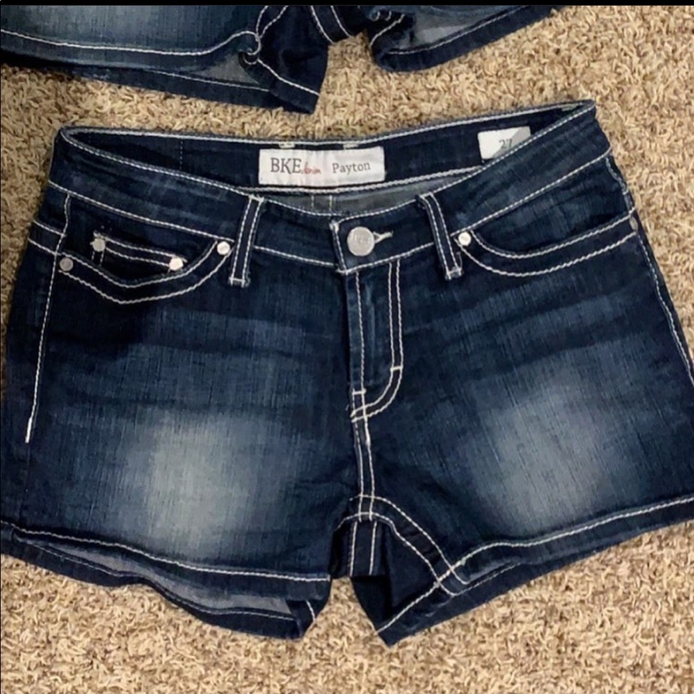 Buckle short - BRAND NEW
